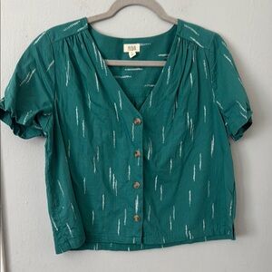 a.n.a Green Cropped Button Down Blouse